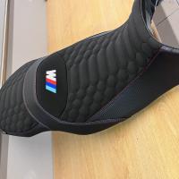 Selle réaliée par TJLSellier.com de BMW - F900XR